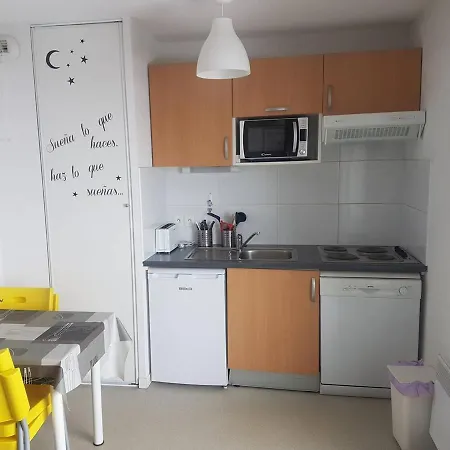 Cosy Pour 4 Pers Avec Kitchenette, Parking Et Casier A Skis A - Fr-1-602-112 *